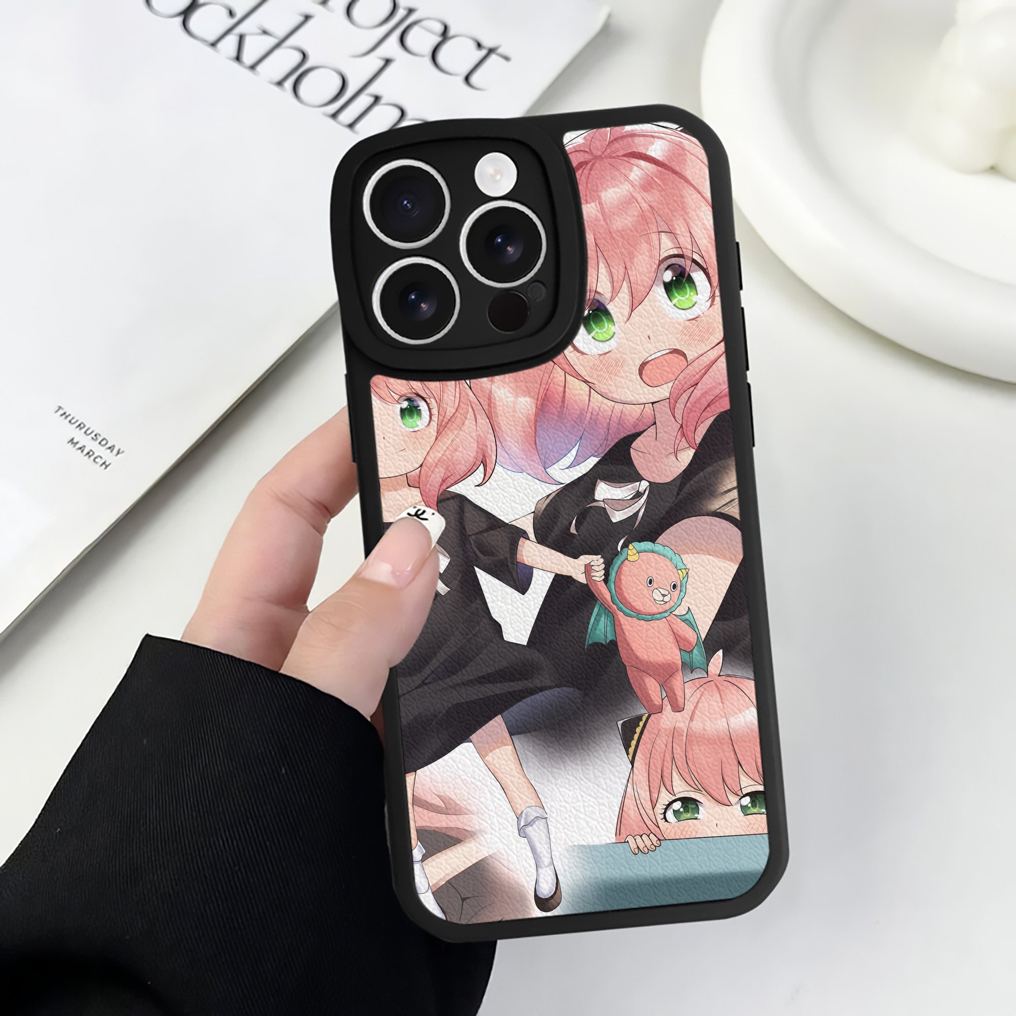 （画像用） SPY×FAMILY间谍家家酒 【iPhone 16シリーズ対応】シリコンスマホケース（レザー調） 材質：シリコン